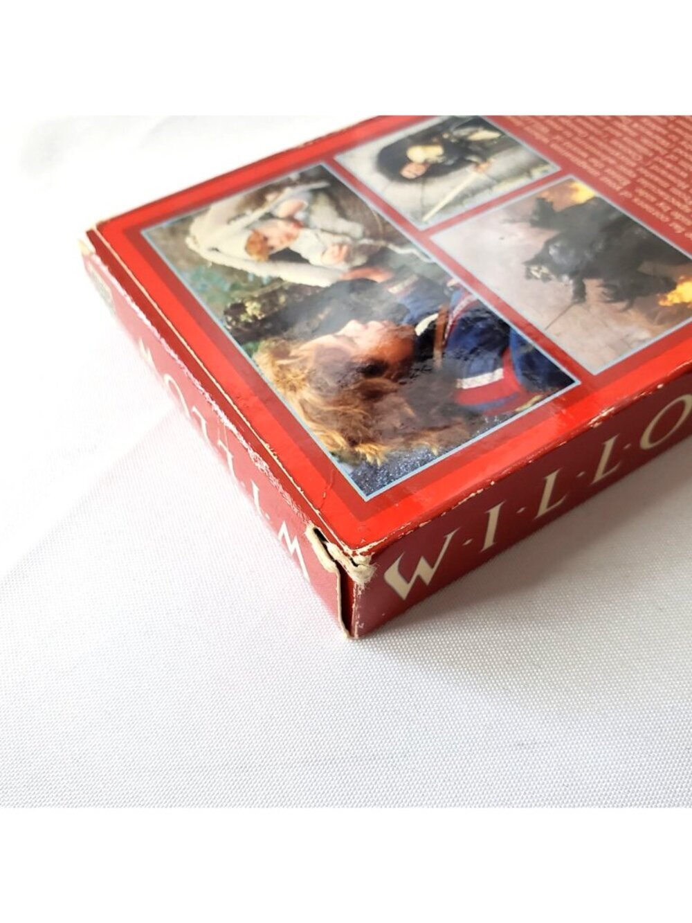 VGT Willow VHS Tape 1988 Val Kilmer, George Lucas and Ron Howard #4 - Picture 5 of 8